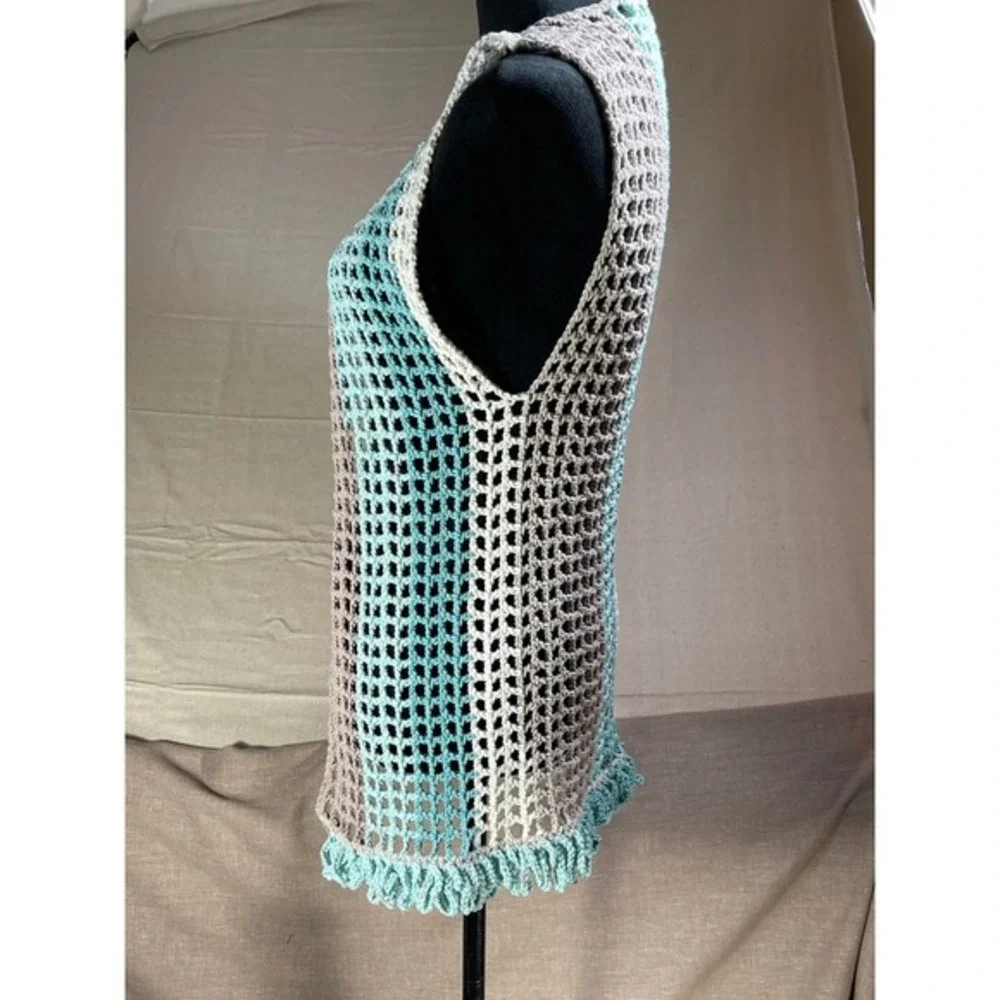 Crocheted Open Weave‎ Vest DLS Size X-Small Gradient Blue Grey White Fringe up